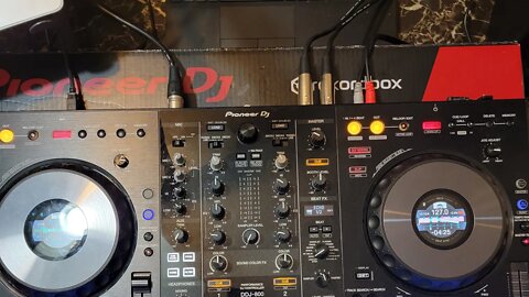 MixedupMike Show with special guest Miss Haze.