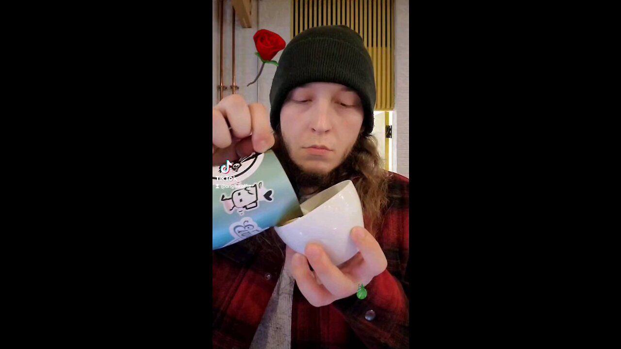 Rose Pour