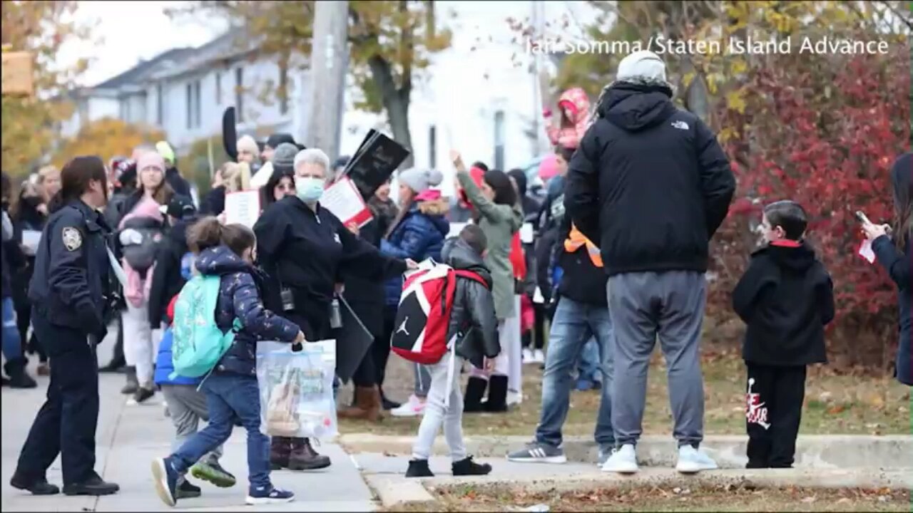 Parents and Teachers Standing up for their kids in Staten Island NYC