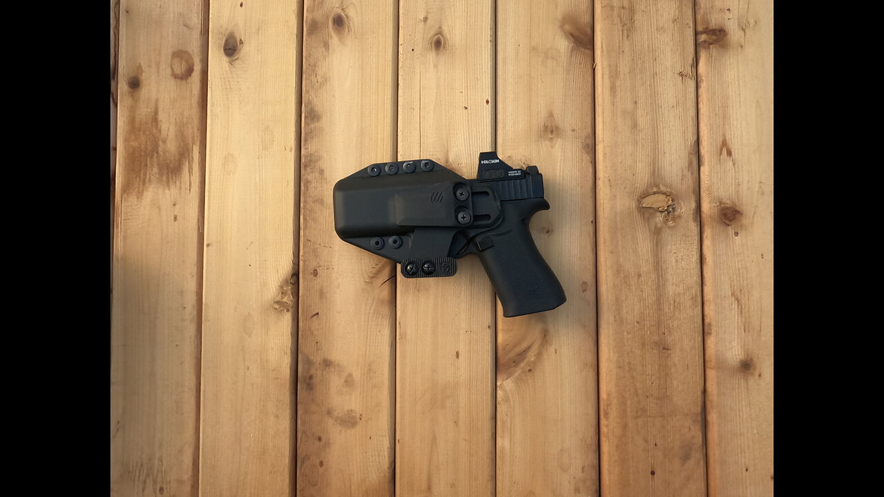 Short Round: Blackhawk Stache IWB holster