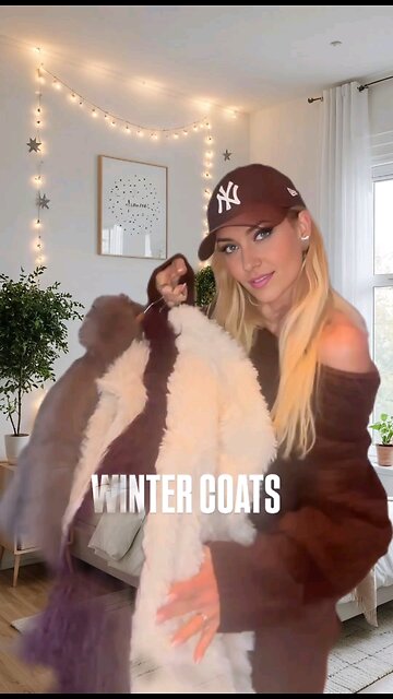 Which one suits me? Give me your opinion. #foryou #trending #OOTD #outfit #fyp #foryoupage #viral