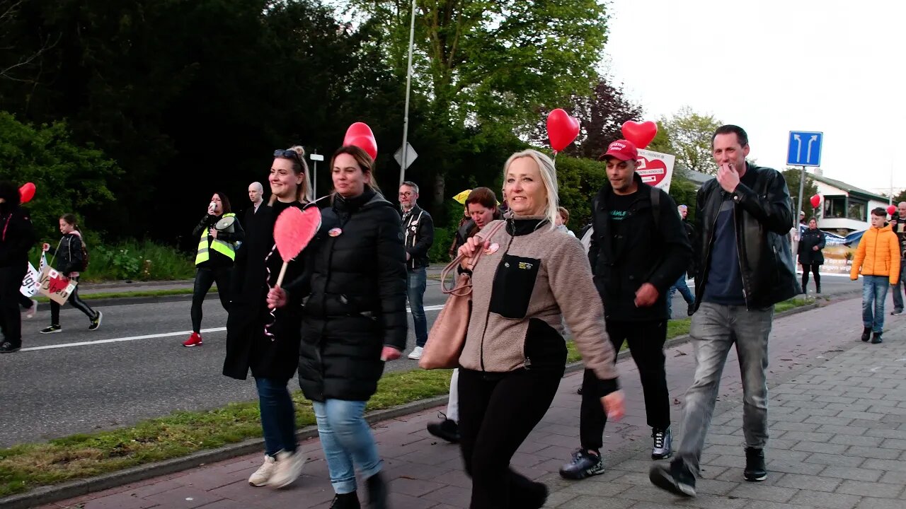 Fakkeltocht Landgraaf 7 mei 2021 Part 5