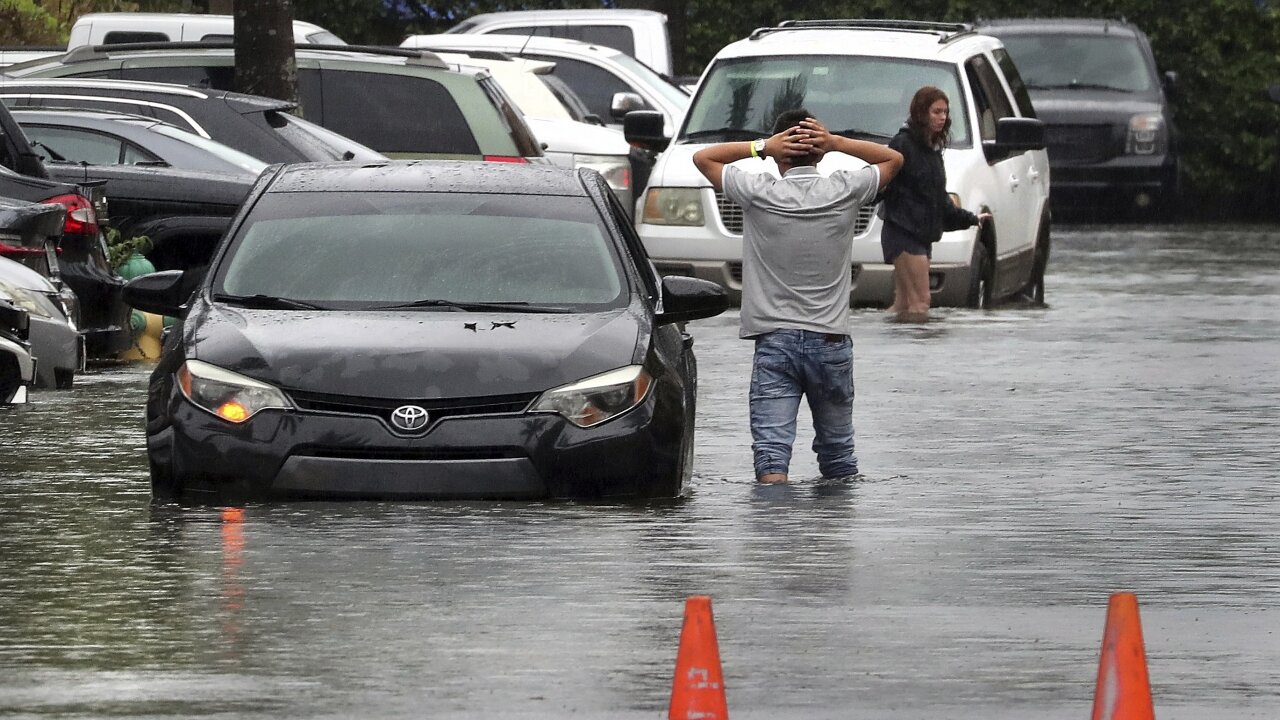 Heavy Rain Hits Florida, Flooding Strands Miami Vehicles