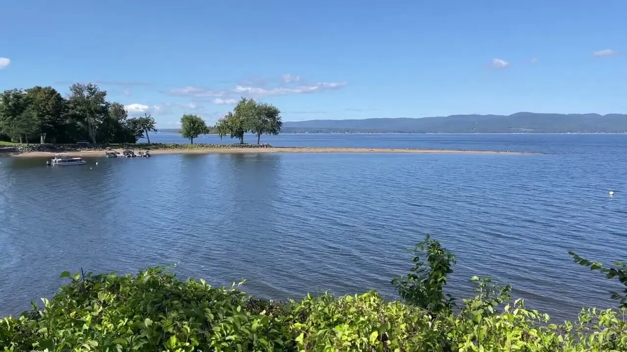 Fall 2023, Great Sacandaga Lake, North Broadalbin, NY 4K