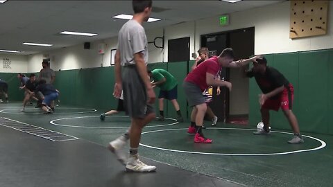 Help send Smoky Hill High School wrestlers to the national championship