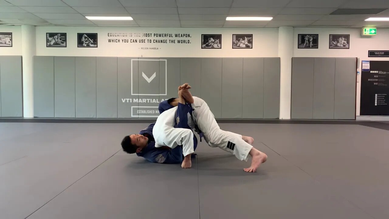 Jiu Jitsu - Arm in Guillotine vs Tripod Defense