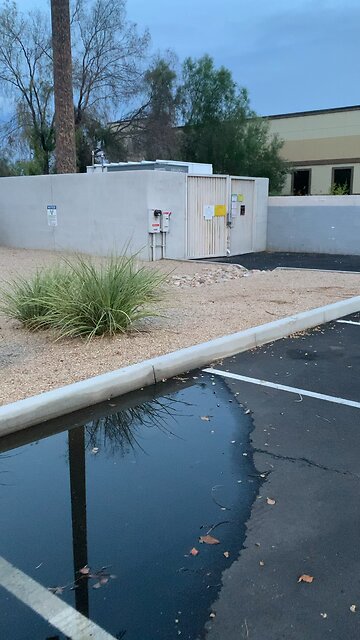 ⚠️ A generator hooked up to the 5g tower ⚠️