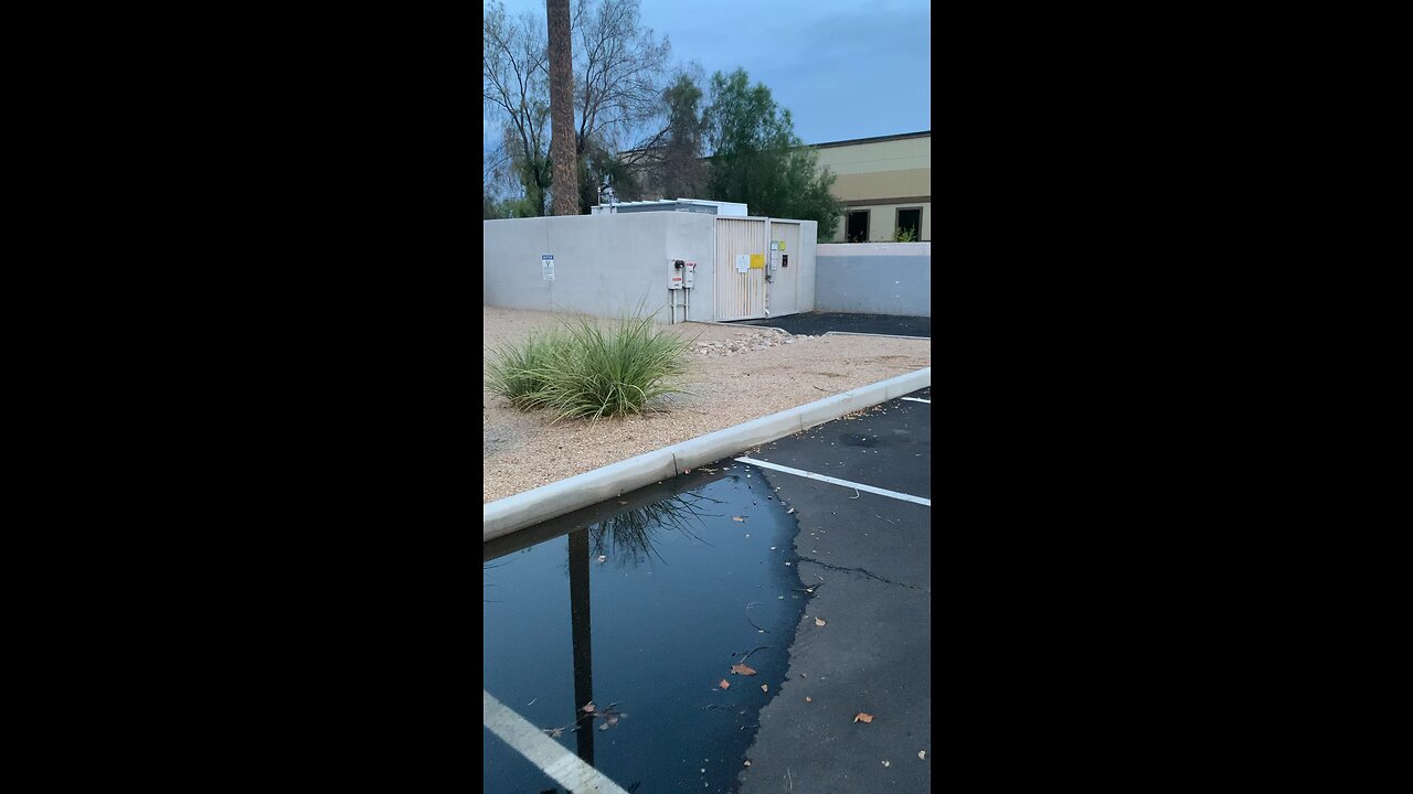 ⚠️ A generator hooked up to the 5g tower ⚠️