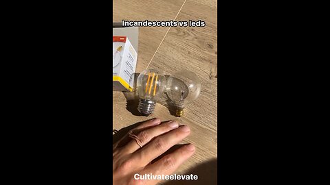 Incandescent vs. LED Light bulbs 🤯😳☠️