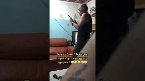 QUEM NUNCA FEZ ISSO AO DESLIGAR O TELEFONE #meme #viral #shorts