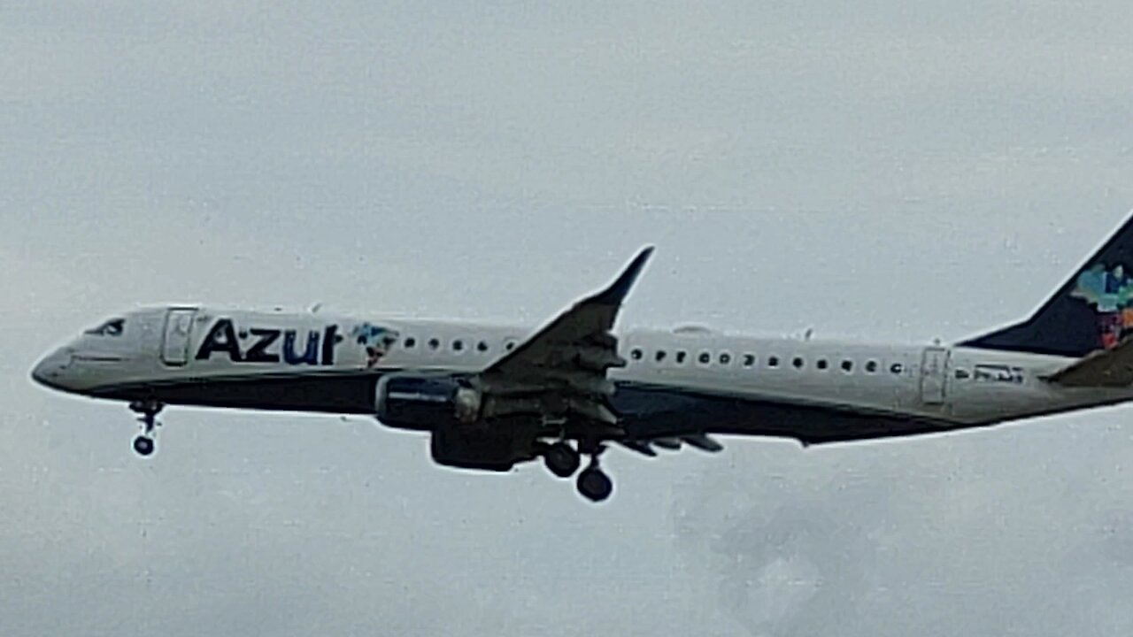 Embraer 195 PR-AXR vindo de Parintins para Manaus