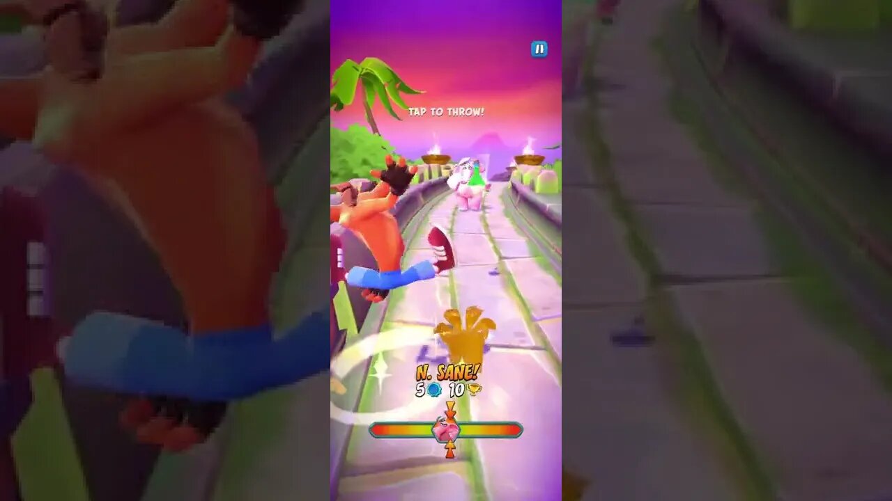 Crash Bandicoot: On The Run! Nitro Pink Elephant Battle Run Gameplay On Lost City