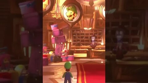 Luigi Exploring A Hotel 🏨