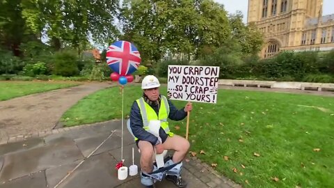 Remainer Steve Bray Dumps On Conservatives Who Voted On Controversial Environment Bill