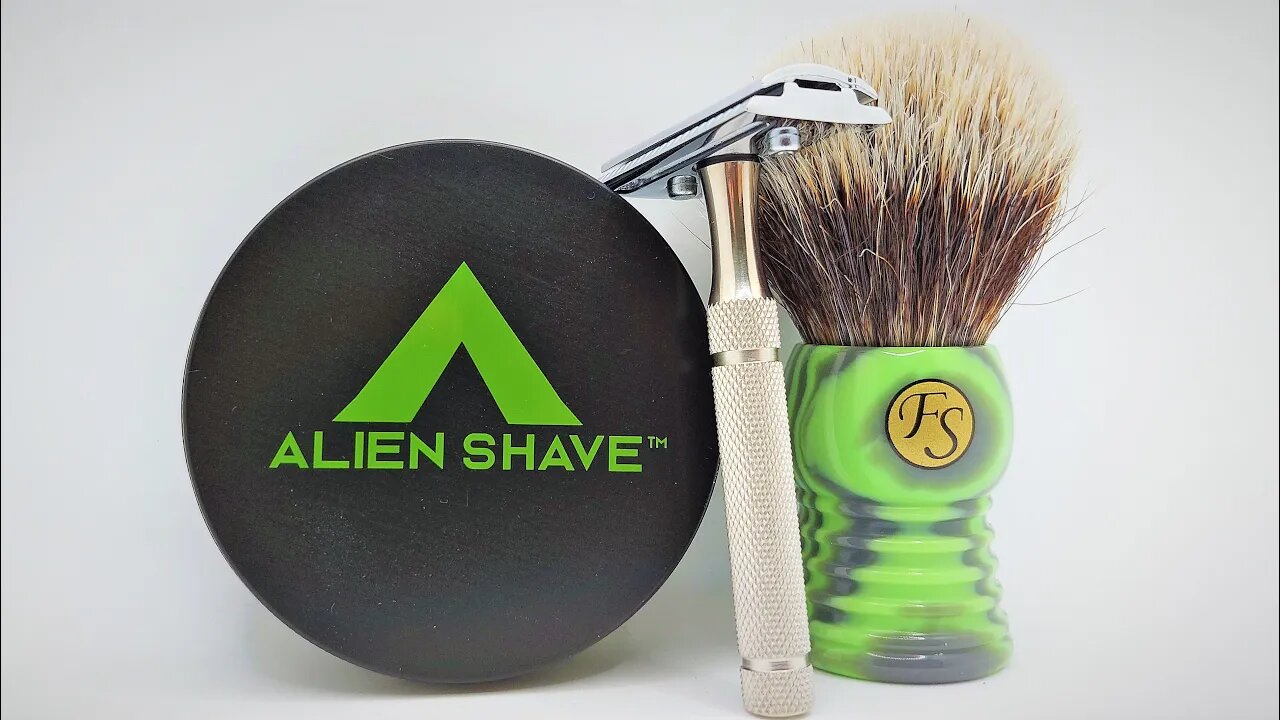 Alien Shave Solar Lime and Frank Shaving 50/50 knot First Try, Giesen & Forsthoff razor Timor blade.