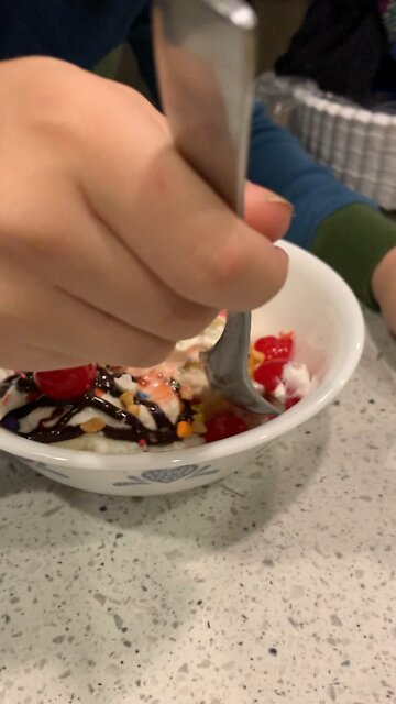 #sundaes for the precious #grands #tamararoseblodgett