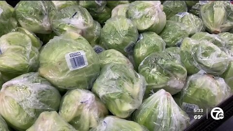 Metro Detroit restaurants dealing with nationwide lettuce shortage, price spike