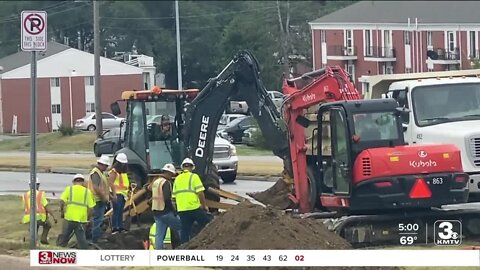 TRAFFIC ALERT: Westbound lanes closed on West Center Rd from 114th to 117th due to water main break