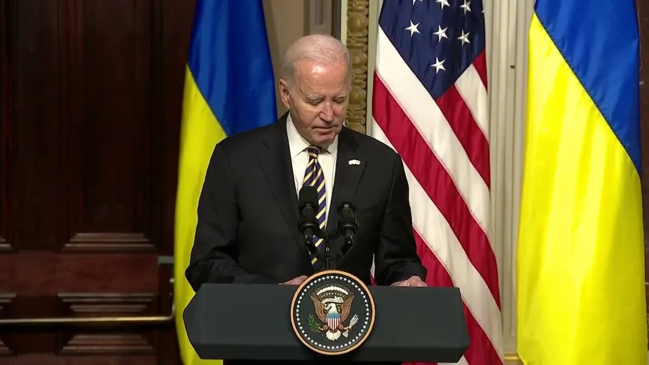 Biden Opens “Press Conference” By Getting Lost Reading Pre-Written Script In Front Of Him