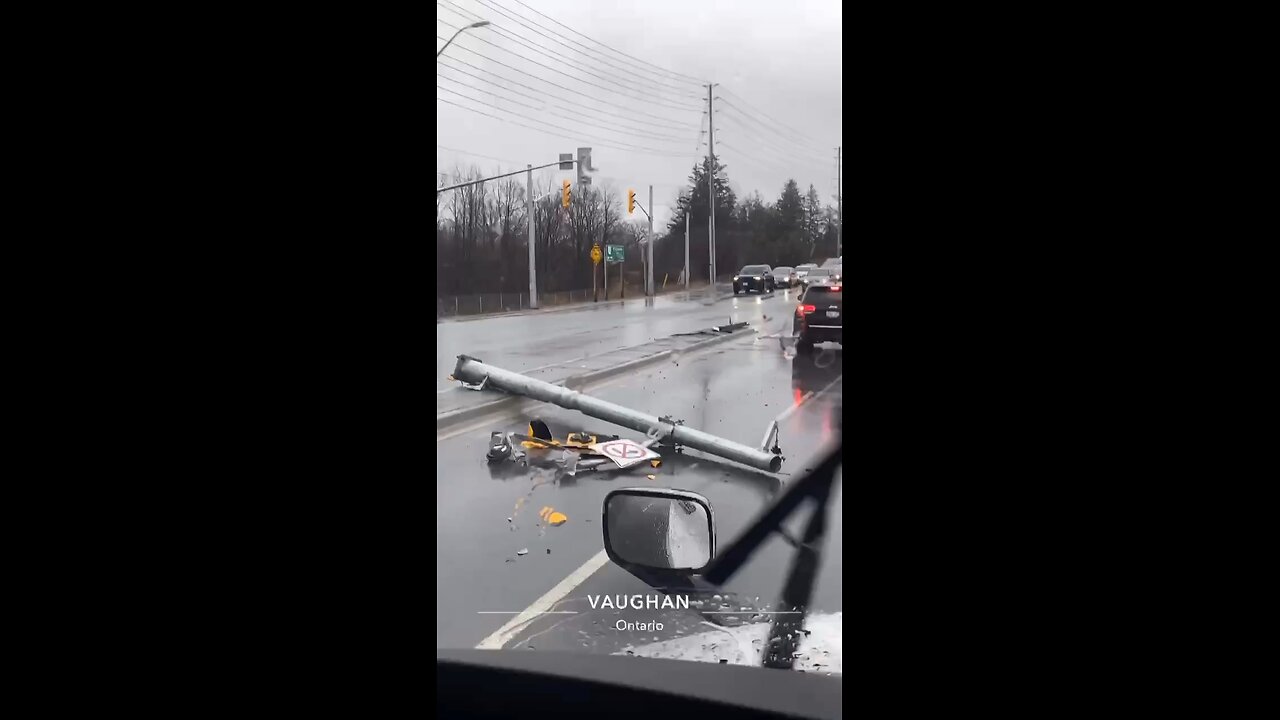 Truck Takes Down Hydro Pole On Highway 427