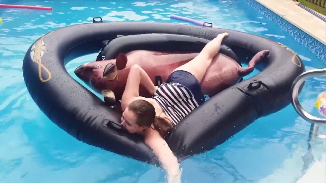 funny fails pool video 🤣😁😁🤣 #funny #fail