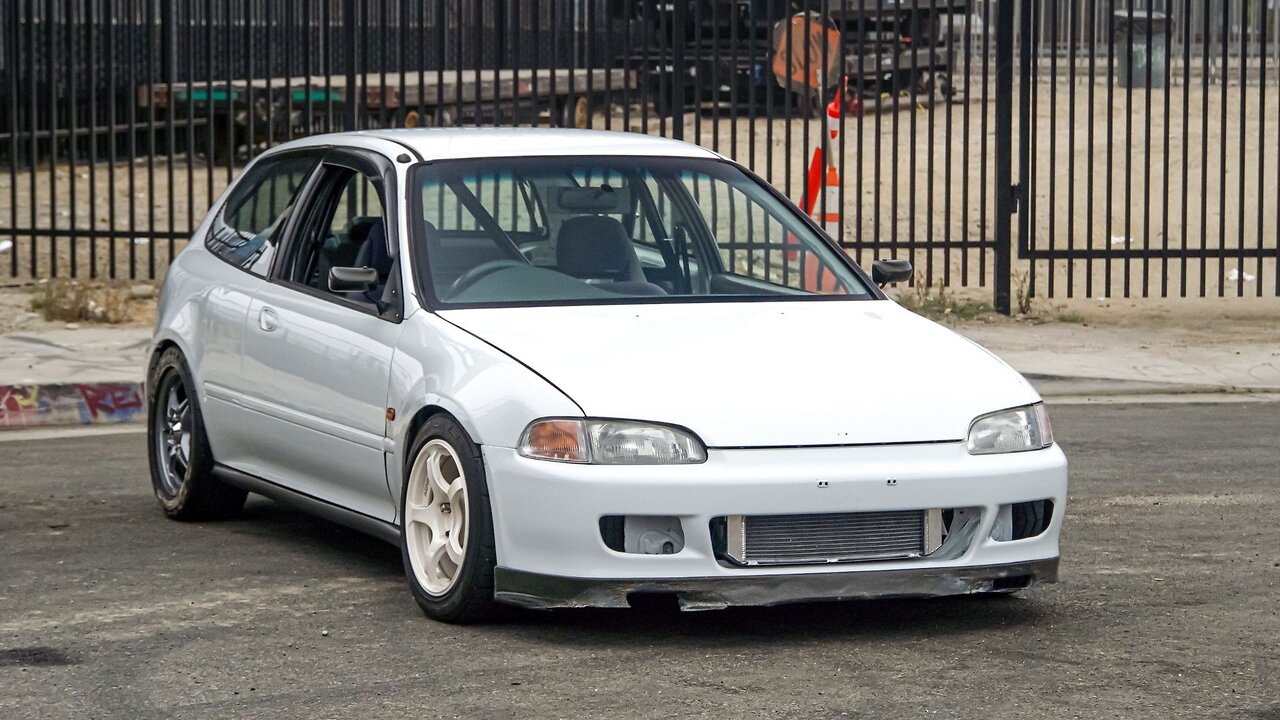 How To Build A 1993 Honda Civic EG VTI: Gutted Grocery Getter!