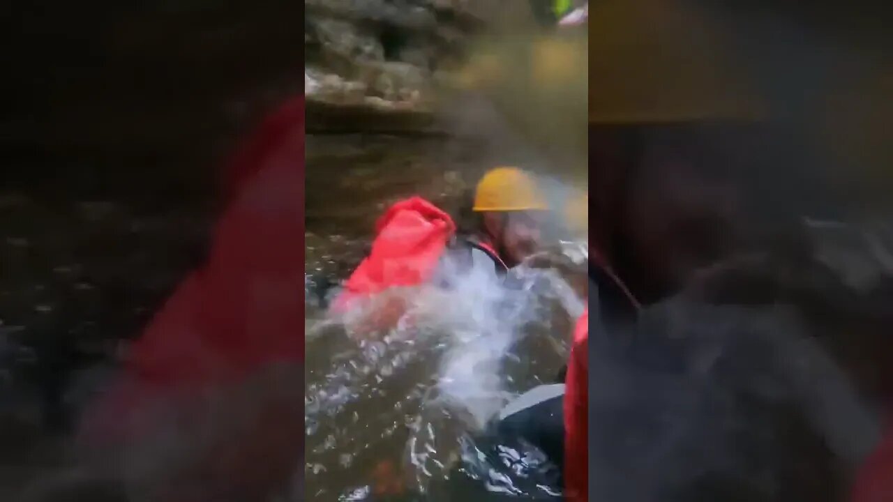 Canyoning empress canyon in the NSW blue mountains