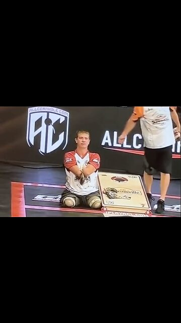 No hands. No legs. All Hole