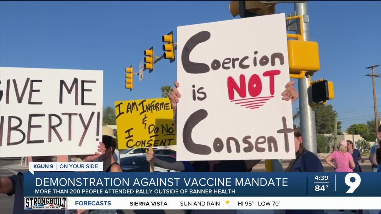 More than 200 people attend rally against vaccine mandate