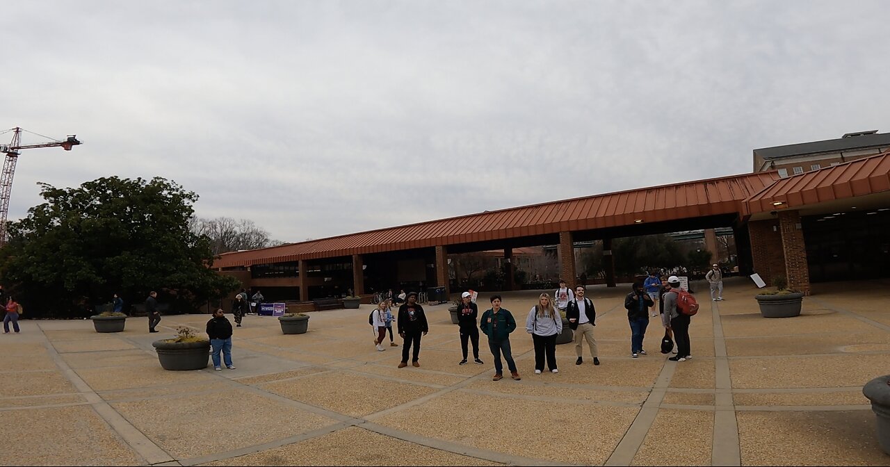 UGA: Preaching To Thousands, One Disgruntled Student Apologizes, Small Crowd of 8-9 Students Gathers Around And Asks Many Great Questions