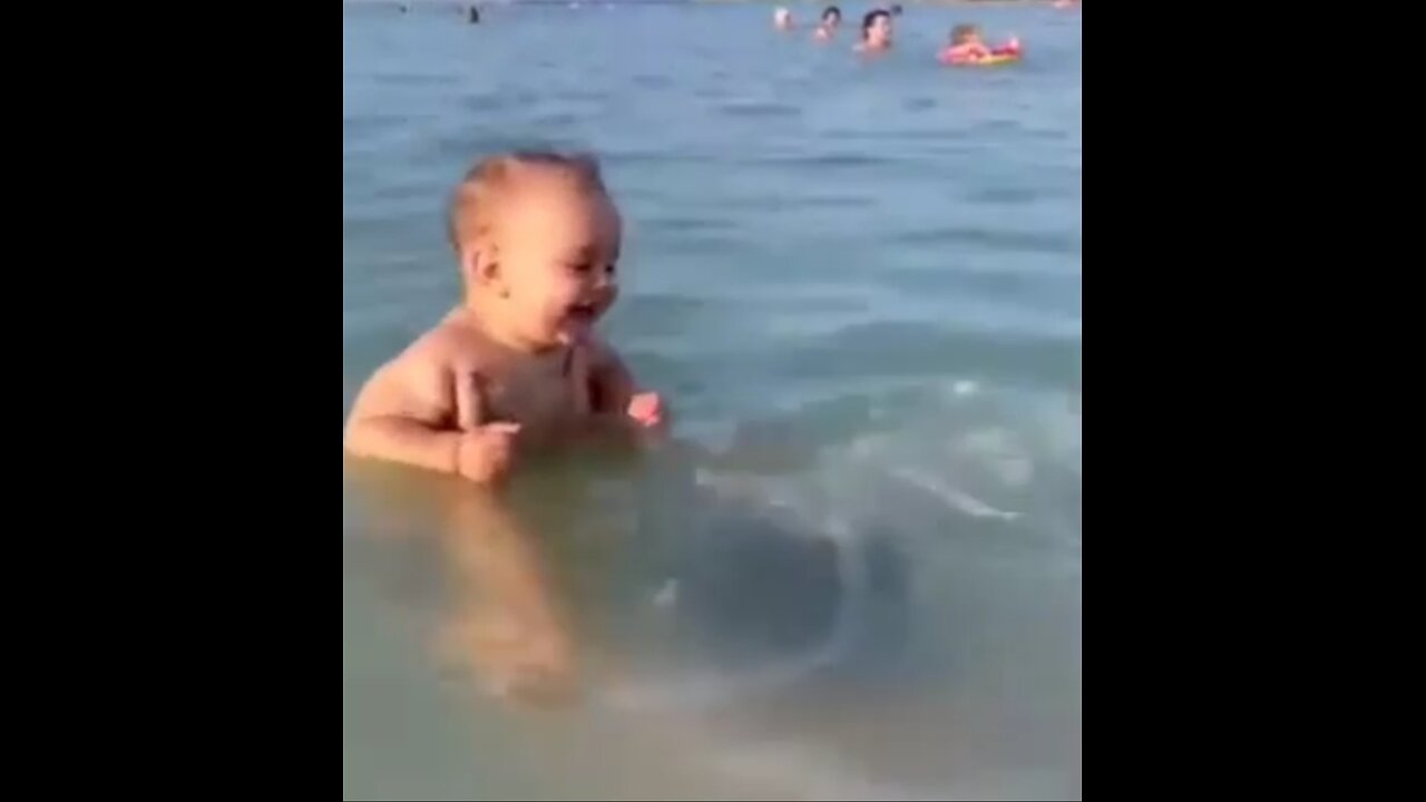 children bathing in water park