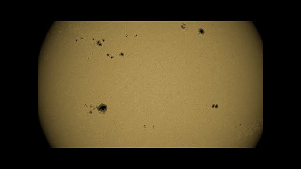 So Many Sunspots, Record Wave, Pro-Tip | S0 News Jan.17.2023