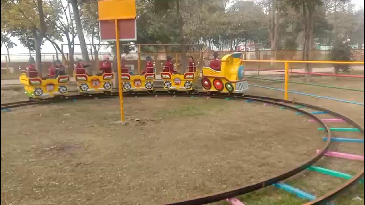 school train fun 😊