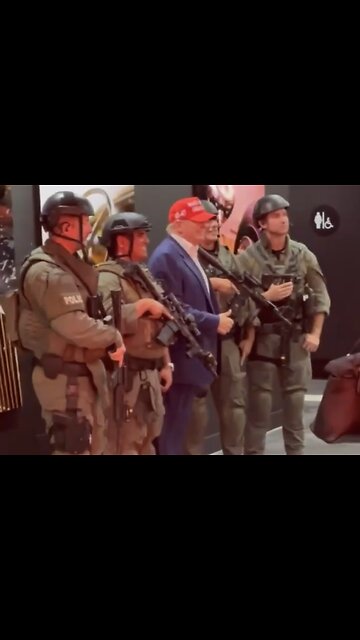 TRUMP❤️🇺🇸🥇🚓🛻🧑‍🚀📸TAKE SELFIE WITH LOS ANGELES LAW ENFORCEMENT💙🇺🇸🚙🛻🚐🚑👮‍♂️⭐️