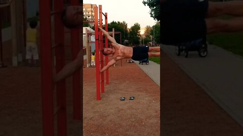 💥 HUMAN FLAG TRAINING 🏳️ #shorts #calisthenics #humanflag