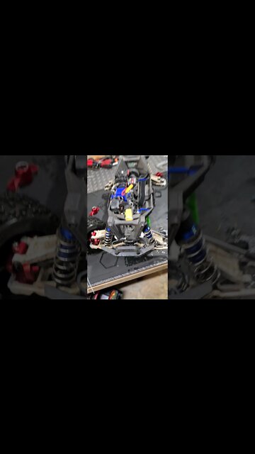 Traxxas Maxx maintenance