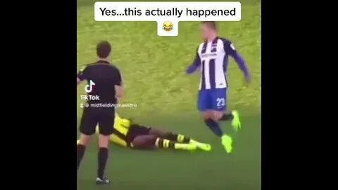 LOL😂 #football #fail #dive #funny tiktok joeypfootball