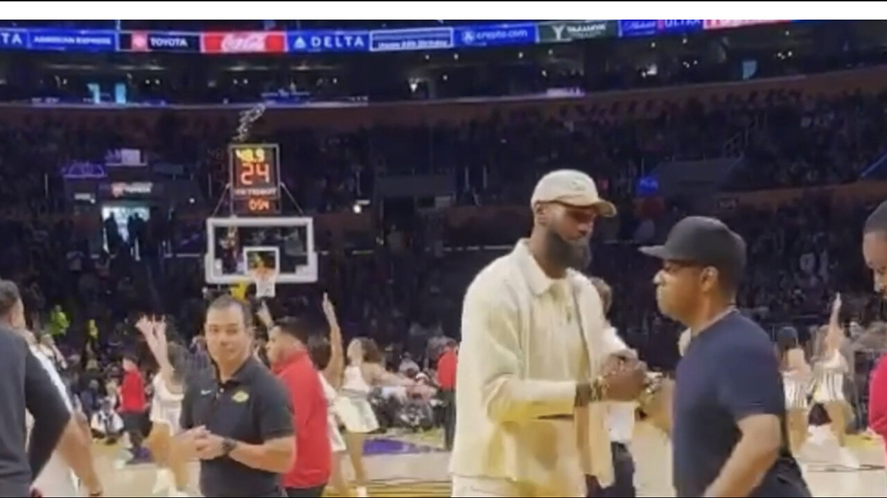 Denzel Washington and Lebron James the Lakers’ home court, Crypto.com Arena,