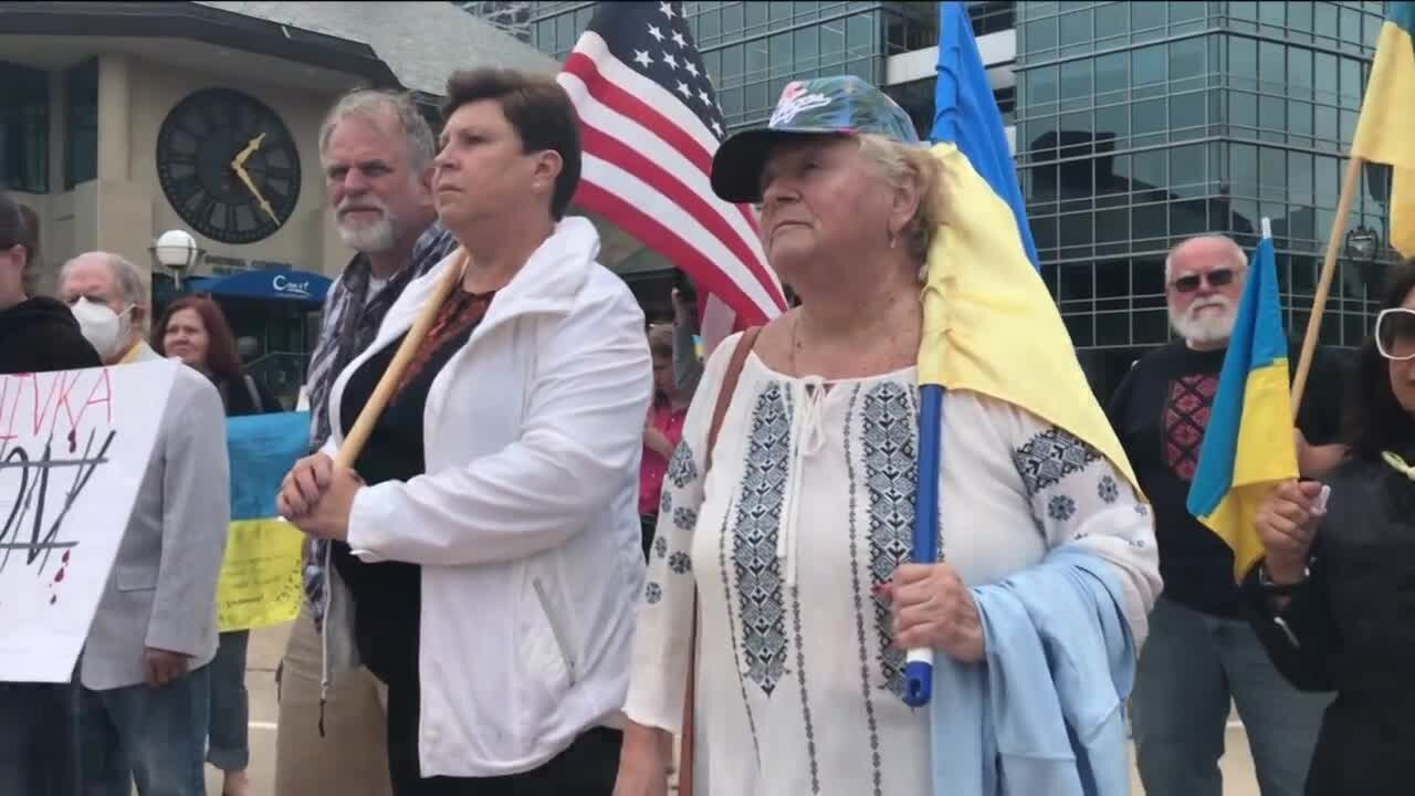 Ukrainian-Americans continue to protest Russian invasion