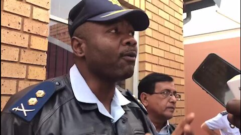 Ten arrested as informal settlement dwellers run amok (vWo)