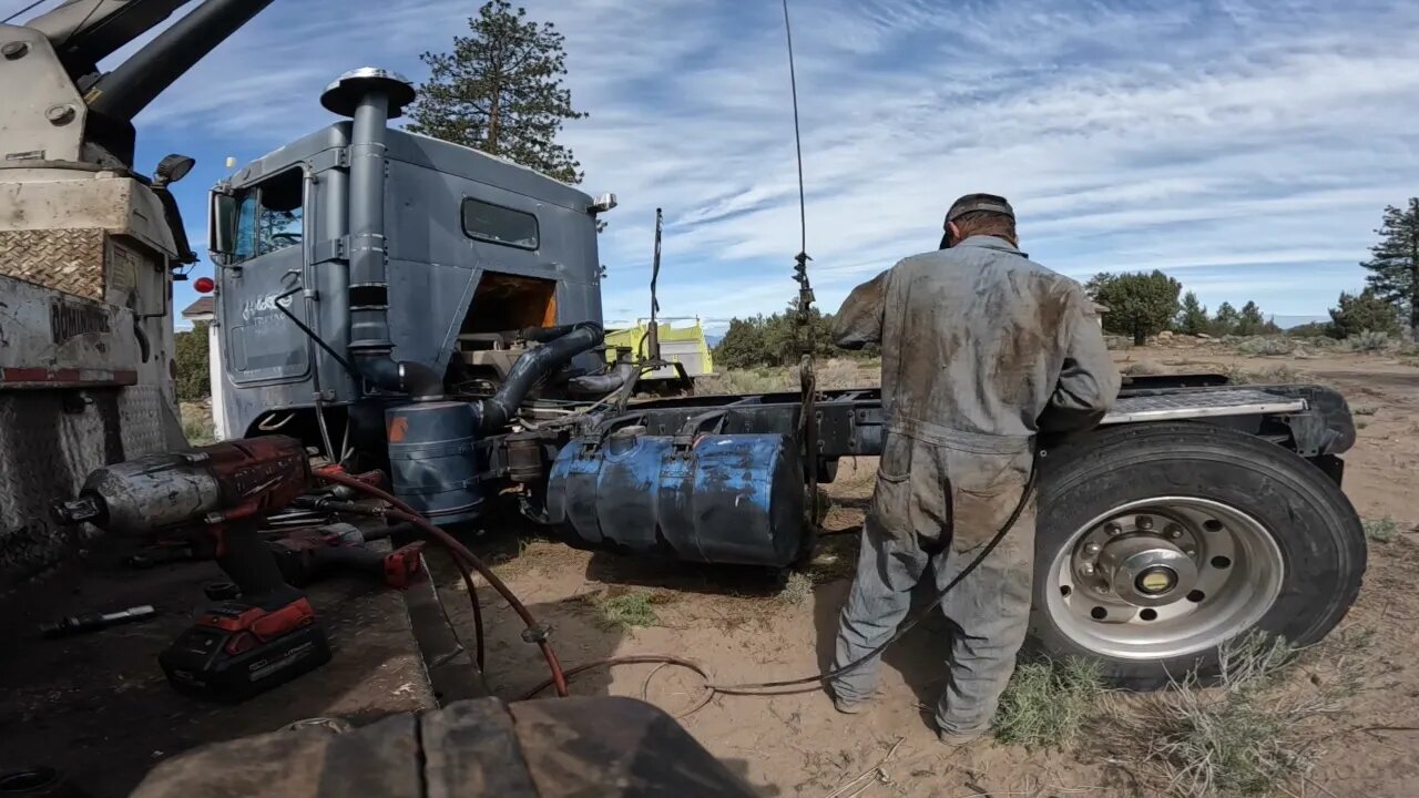 Kenworth Model A w900 gets a Brownie from a K100