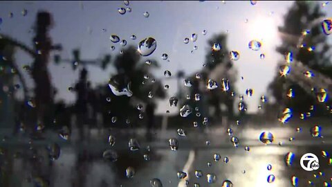 Metro Detroiters, firefighters work to beat the heat and stay safe