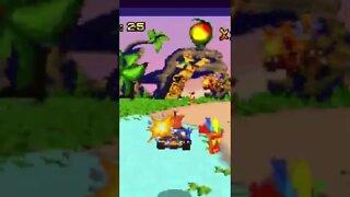 Crash Nitro Kart (GBA) - Aku-Aku Mask Power-up Gameplay