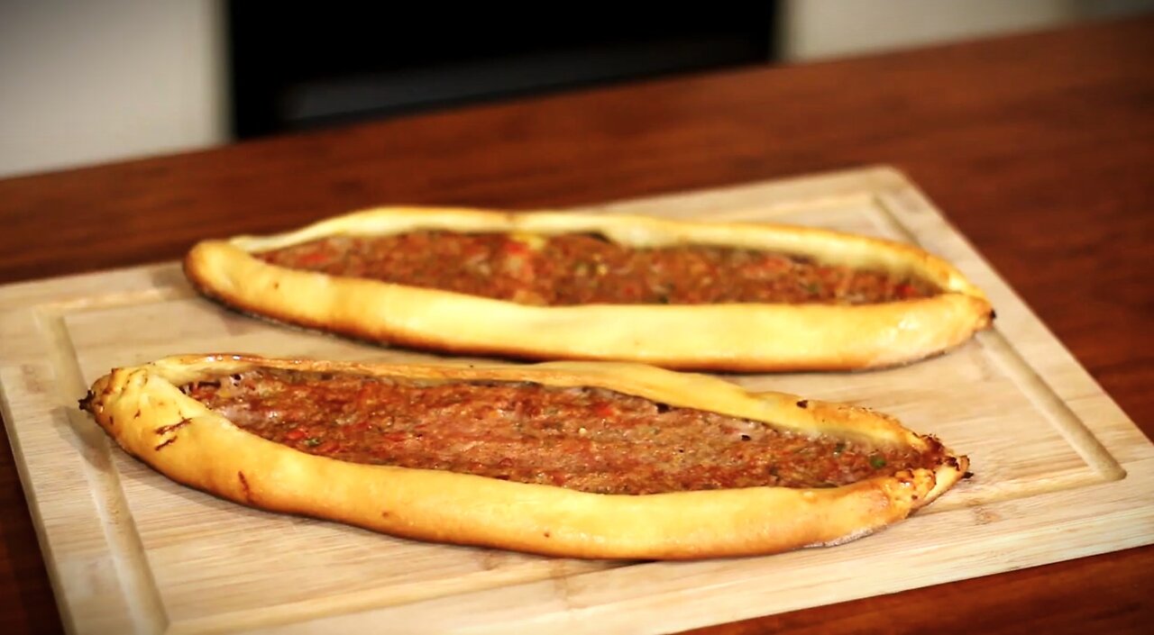 Kiymali Pide Recipe Turkish Pizza International Cuisines