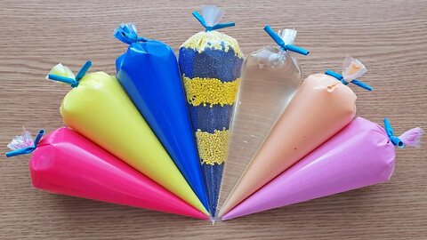 Making Crunchy Slime with Piping Bags #154