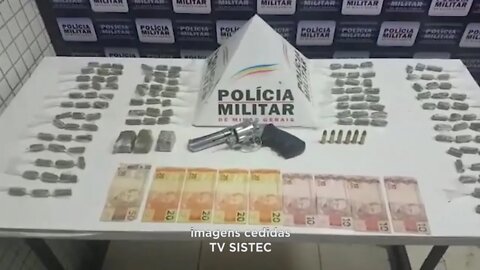 Caratinga: adolescente detido com mais de 125 buchas de maconha e outros materiais ilícitos