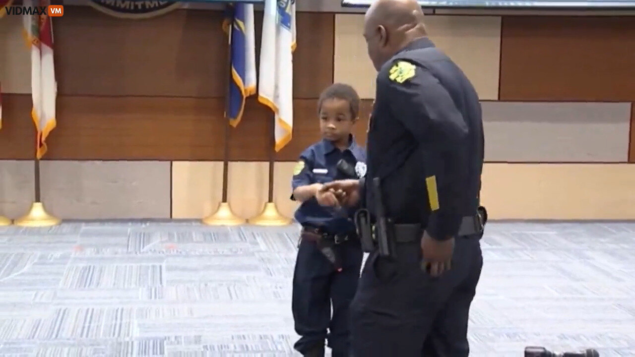 4-Year-Old With End-Stage Kidney Disease Gets His Wish And Becomes An Orlando Police Officer