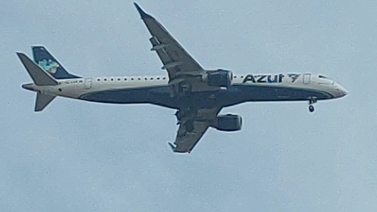 Embraer 195 PR-AXR coming from Belém do Pará to Fortaleza