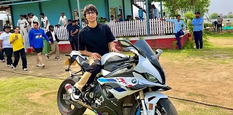 Etni Fast Bike 😍 BMW
