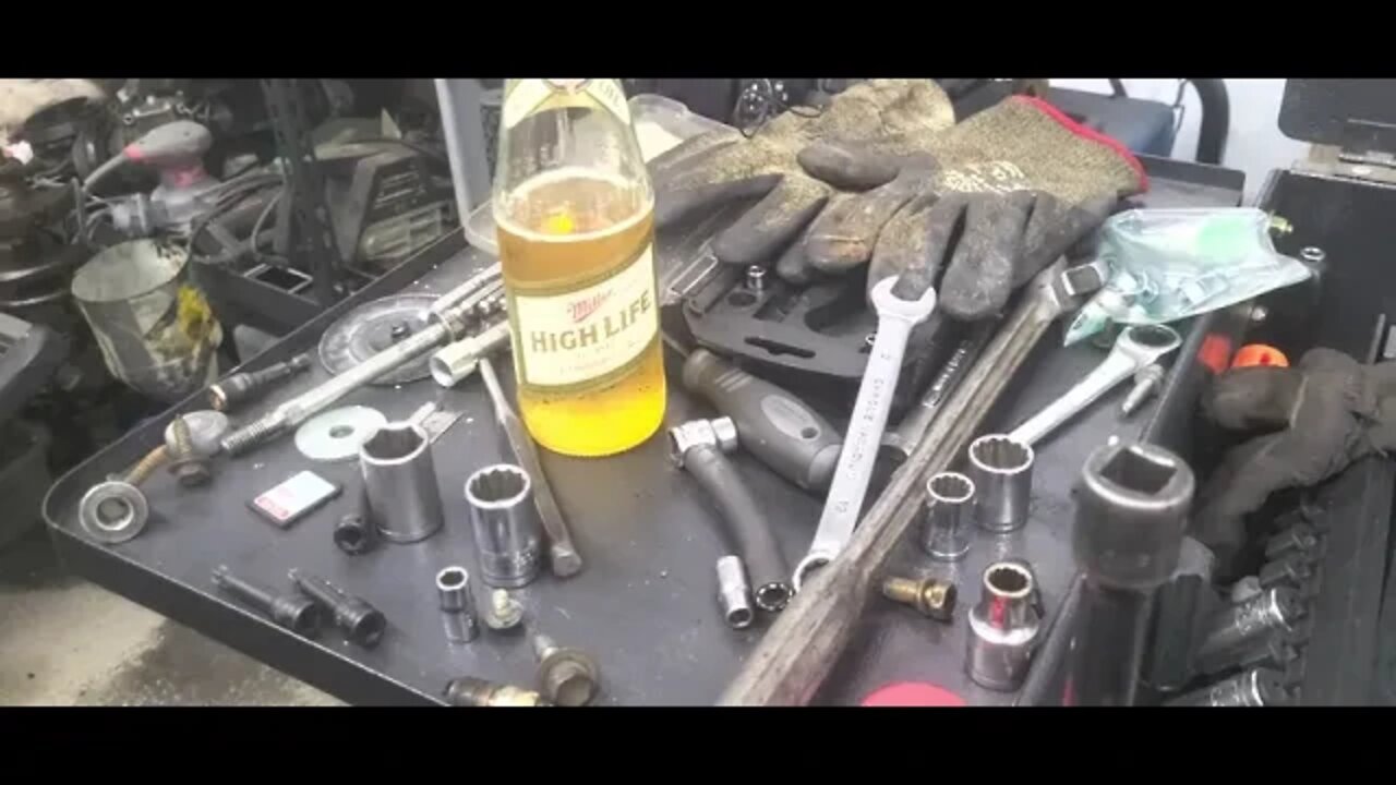1986 Bonneville 305 removal part 3 1/2.